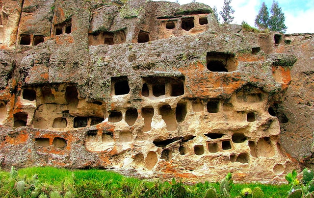 Excursion to the Ventanillas de Otuzco + Tres Molinos farm