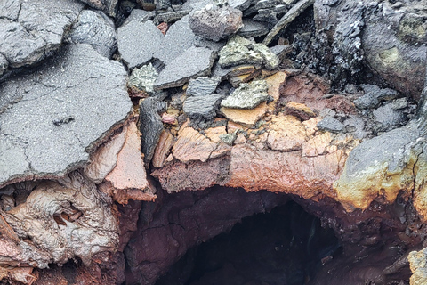 Grindavík: Caminhada no vulcão Fagradalsfjall com um guia privadoCondução autónoma: Ponto de encontro no vulcão