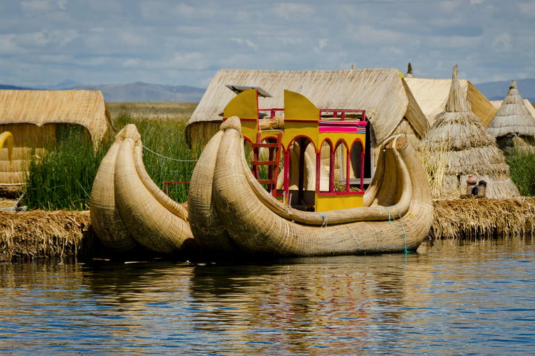 Uros & Taquile: Culture, Textiles & Photography