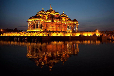 New Delhi: Akshardham Temple Tour + Water Light Show Akshardham Water & Light Show with Car+Guide+Tickets+Dinner