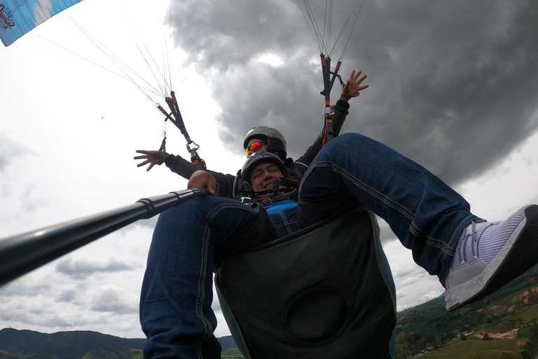 Paragliding over Medellin in San Felix with shuttle serviceParagliding over Medellin in San Felix an amazing experience