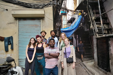 Mumbai: Dharavi Slum Tour mit ortskundigem GuidePrivat: Spaziergang im Dharavi Slum mit ortskundigem Guide