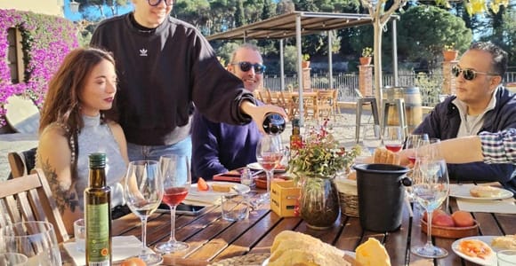 Barcelona: Sailing and Winery Tour with Wine Tasting
