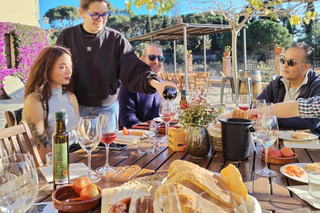 Barcelona: Sailing and Winery Tour with Wine Tasting