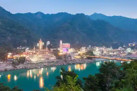 Guided Night Walking Tour in Rishikesh - 2 Hours