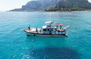 Palermo: Bootstour mit Aperitif, Schnorcheln und Höhlentour