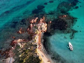 Sardinia and its islands: tour in the crystal clear waters of Tavolara and Molara