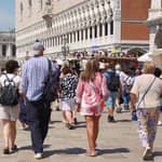 Venezia: tour di gruppo guidato di un giorno dal Lago di Garda