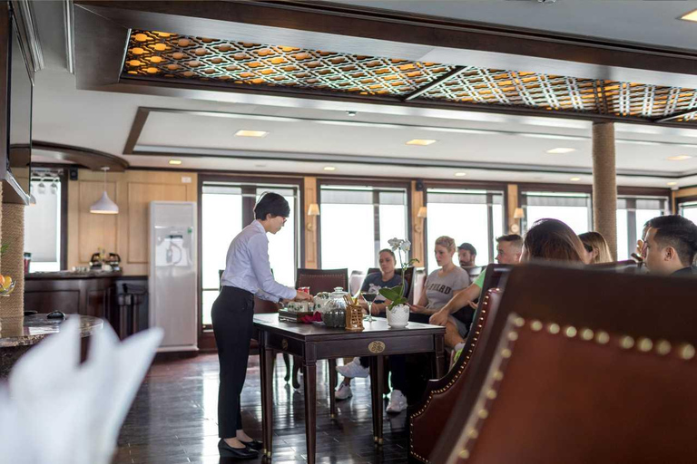 Hanoi: 2 Days Lan Ha Bay by 5 star Orchid Trendy Cruise 2 Days Lan Ha Bay by 5 star Orchid Trendy Cruise