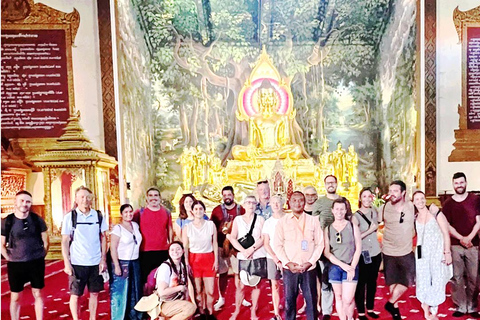 جولة سير في بنوم بنه: التاريخ والثقافة والفن وطعام الشوارع