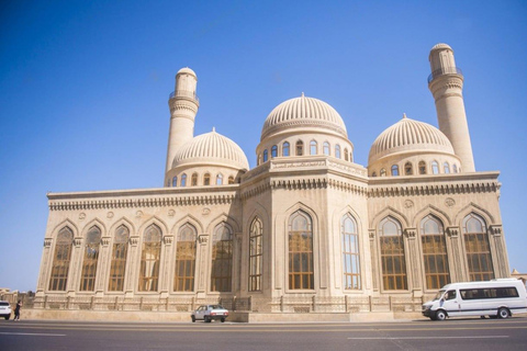 Baku: Tour guidato della città moderna e anticaBaku moderna e città vecchia