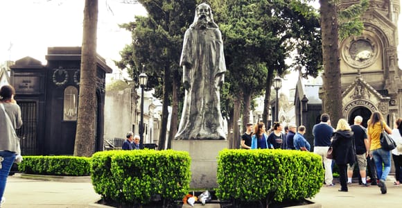Buenos Aires: Recoleta Cemetery Guided Tour (English)