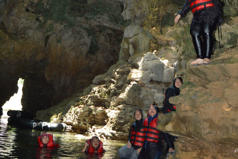 "Java Highlights: Yogyakarta to Bromo & Ijen Volcanoes"