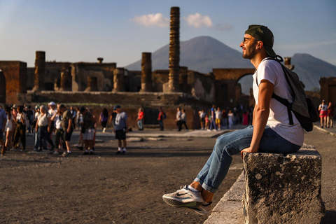 Full-day from Naples: Pompeii & Vesuvius with Italian Lunch