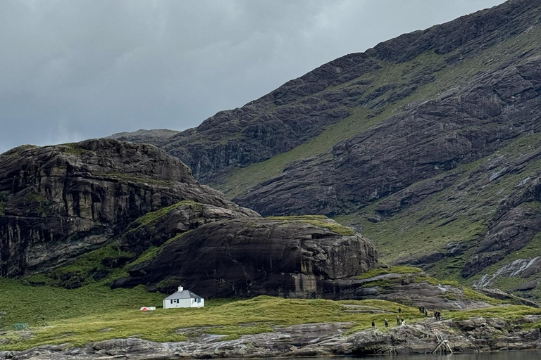 Isle of Skye: Loch Coruisk Boat Trip and Fairy Pools Tour