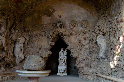 Tour della Galleria degli Uffizi e del Corridoio Vasariano senza fare la filaTour della Galleria degli Uffizi e del Corridoio Vasariano senza fare fila