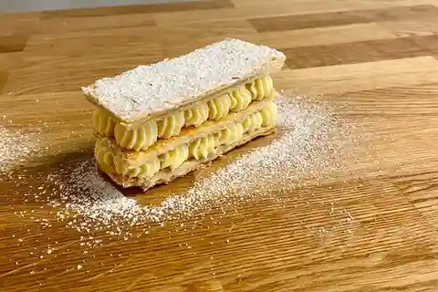 パリシェフによるミルフィーユ作り教室