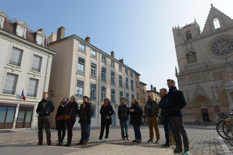 Wycieczka z opowiadaniem historii po Vieux-Lyon w języku francuskim