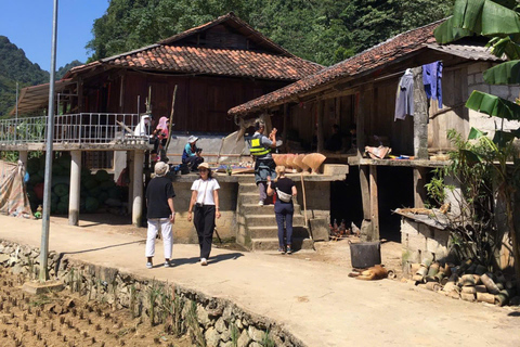 De Ha Noi: Excursão de 3 dias a Cao Bang Loop Visita uma aldeia local