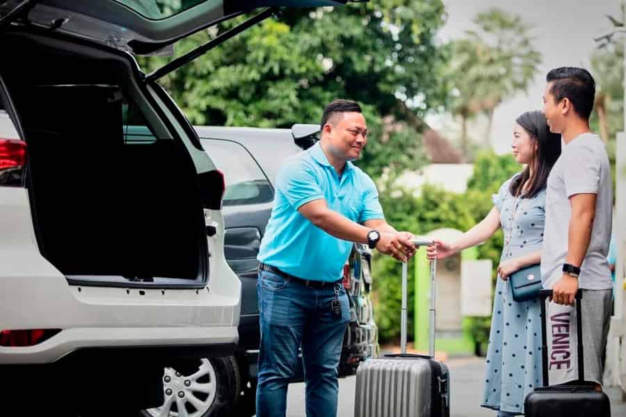 Bangkok BKK Flughafen: Privater Transfer nach/von Bangkok Stadt. Foto: GetYourGuide Bangkok BKK Flughafen: Privater Transfer nach/von Bangkok Stadt. Foto: GetYourGuide