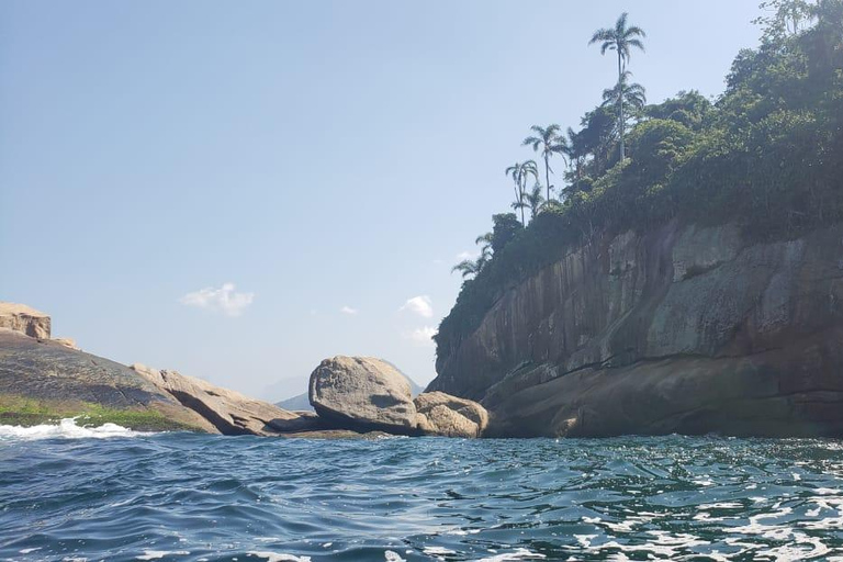 Rio de Janeiro: Sailing Sunset Tour with Snacks and Drinks