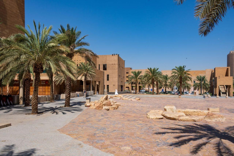 Riyadh: VIP tour of Riyadh's top landmarks including a meal