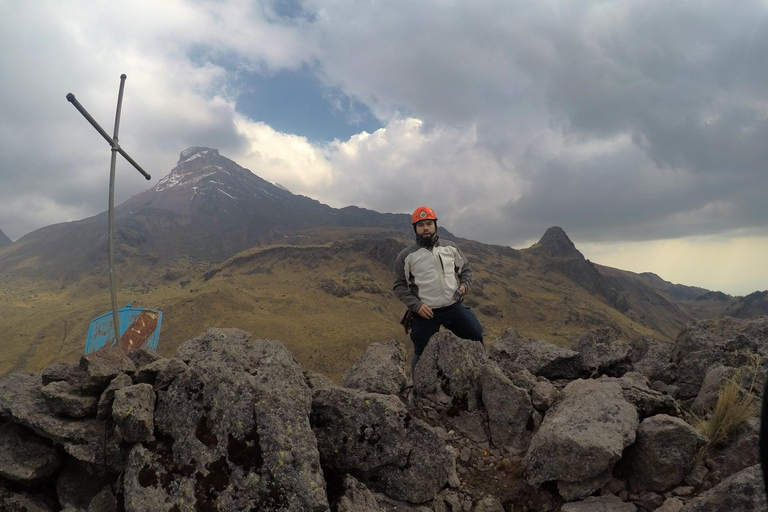 Puebla State: Hiking Experience in Volcano Iztaccihuatl Hiking Experience in Volcano Iztaccihuatl