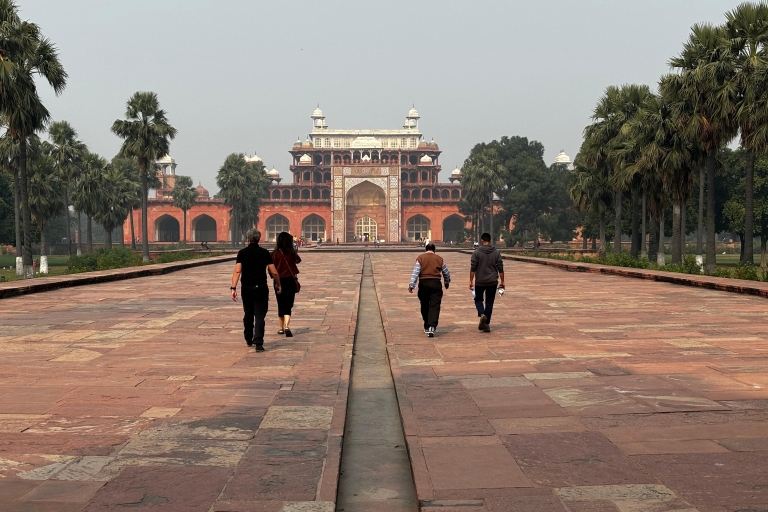 Rajasthan Tour mit Agra mit dem Privatwagen 15 Nächte 16 TageAc Privatwagen + begleitender Reiseführer