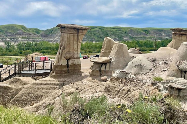 Day of Dinosaurs and Hoodoos From Calgary to Drumheller