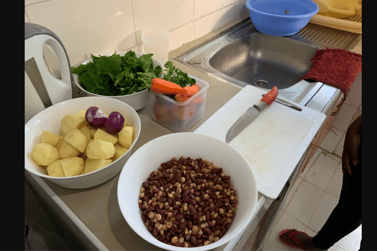 Prywatna tradycyjna kenijska lekcja gotowania z lunchem w Nairobi