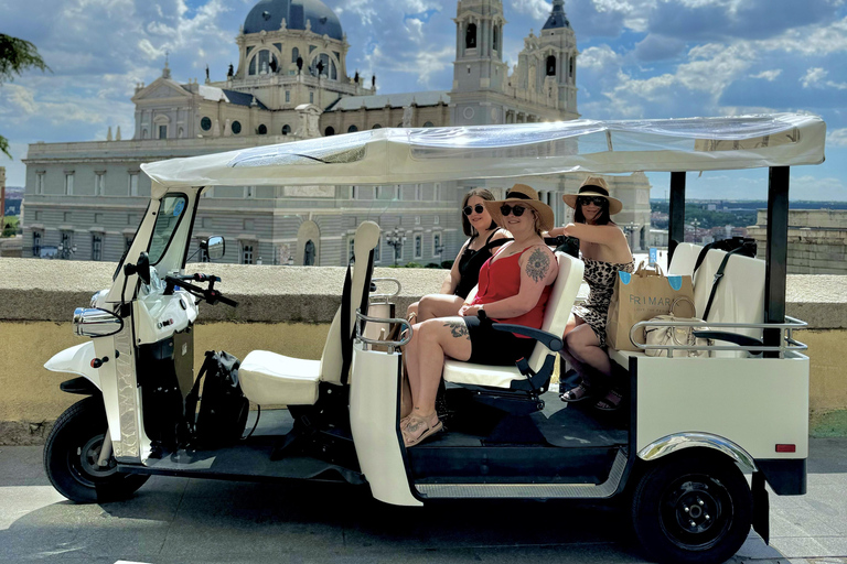 Madrid: Private Tuk Tuk Tour with Expert Guide and Panoramic Views The Classics Tour ~ Discover Madrid in 60 minutes from your STARTING POINT!