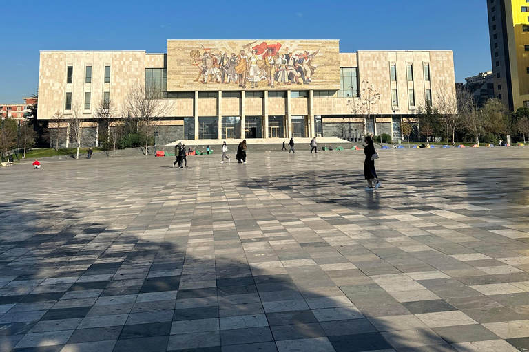 Tirana: Wandeltour langs bezienswaardigheden in het historische centrum