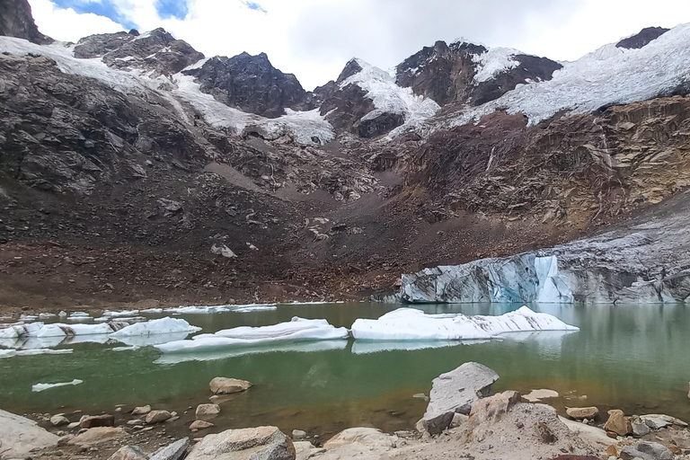 Laguna Rocutuyoc and Honkopampa Ruins Private Service