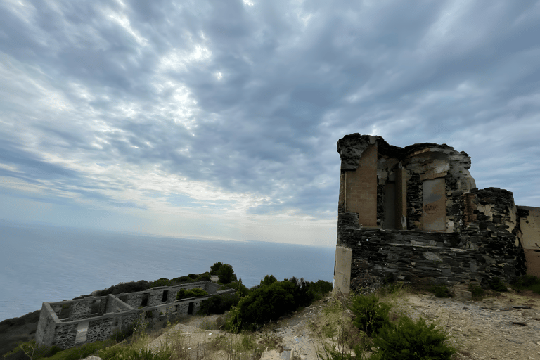 Toulon: Cap Sicié Coastal Hike with Ferry Crossing