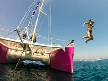 Côte d'Azur: Half-Day Coastline Catamaran Sailing Tour