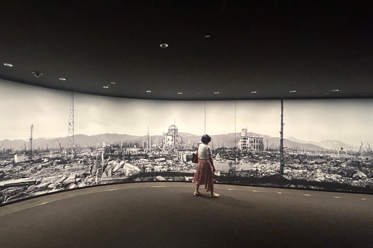 Hiroshima & Miyajima 6.5h Guided Tour – Dome, Park & Shrine