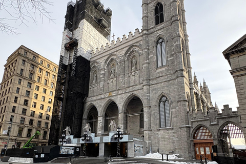 Montreal: Private City Tour by Luxury Sedan