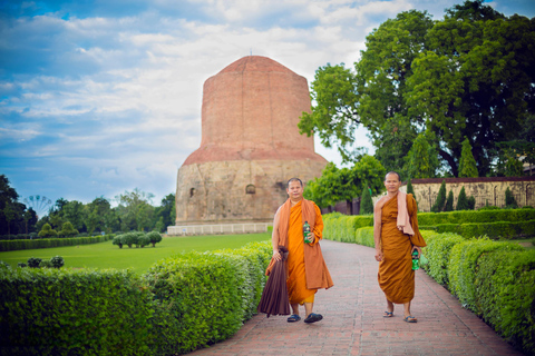 Varanasi: Private Spiritual and Heritage Day Tour with Guide