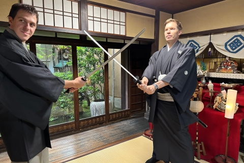 Kioto: Tradycyjna wycieczka po mieście, kimono i ceremonia parzenia herbatyKioto: tradycyjna wycieczka po kamienicy, kimono i ceremonia parzenia herbaty