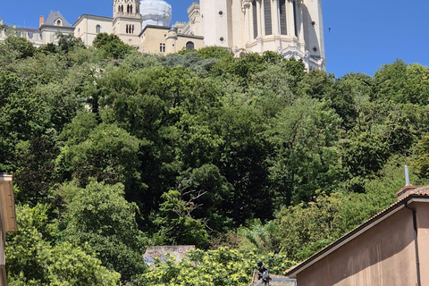 Lyon: Vieux Lyon Walking Tour with Funicular Ride Lyon: The Vieux Lyon Essential Walking Tour