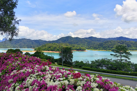Khao Sok : lac Cheow Larn, promenade dans la jungle et exploration des grottes