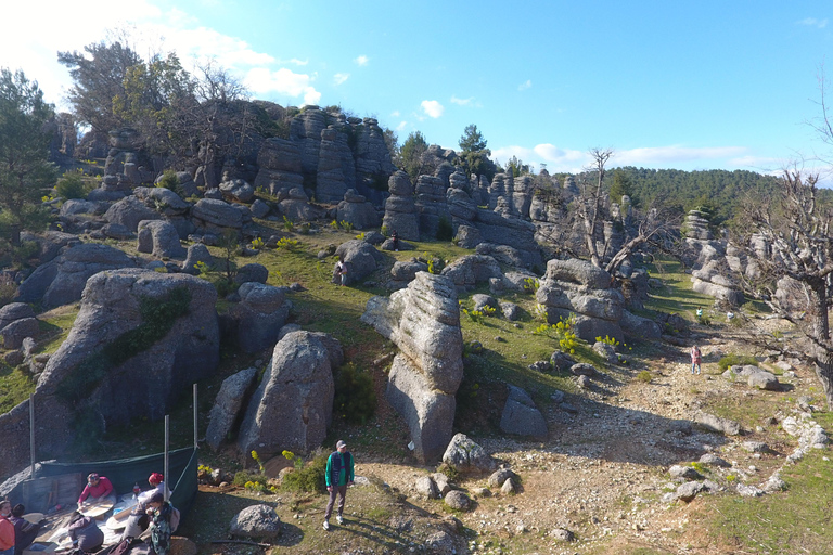 Side: wycieczka 1-dniowa do kanionu Orła z Adlerem i lunchemWycieczka do Kanionu Orła i spływ raftingowy z obiadem i odbiorem z hotelu