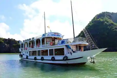 Ninh Binh: Lan Ha, Halong bay classic cruises, small group