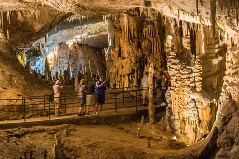 VISITE À LA GROTTE DE PHONG NHA 1 JOURNÉE EN GROUPE AU DÉPART DE HUE