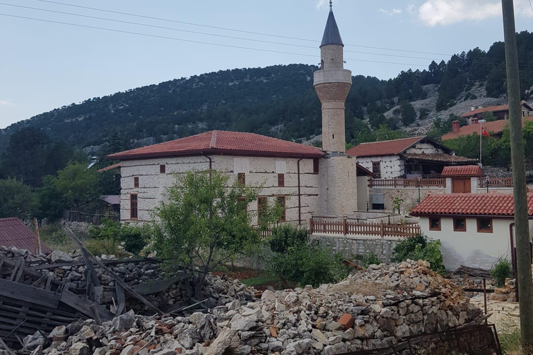 Antalya/Side:Altinbesik Cave Boat Tour with Lunch & Transfer Antalya: Altinbesik Cave Boat Tour with Lunch & Transfer