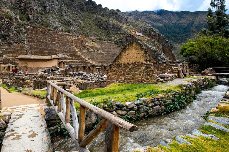 From Ollantaytambo: Cusco Hotel Transfer