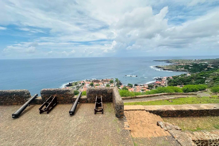 Praia:Cidade Velha Plantations, Grogue Tasting and Fort Tour