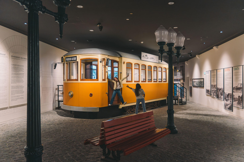 Porto: WOW Day Pass & Taylor’s Port Cellar Tour