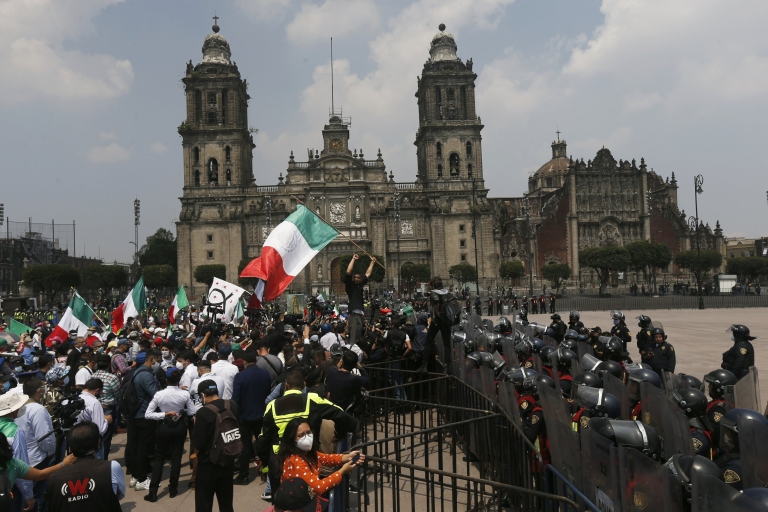 Walka społeczna i polityczna w MeksykuMeksykański spacer społeczno-polityczny