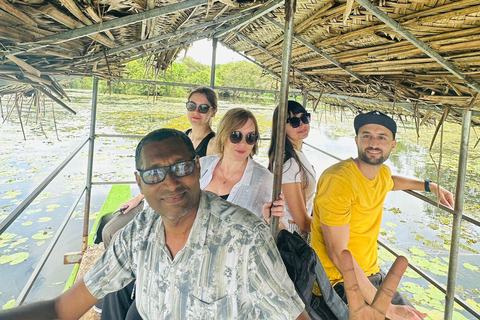 Kandy: Sigiriya, Dambulla och en dagsutflykt på bysafariKandy: Sigiriya, Dambulla, and Village Safari Day Trip